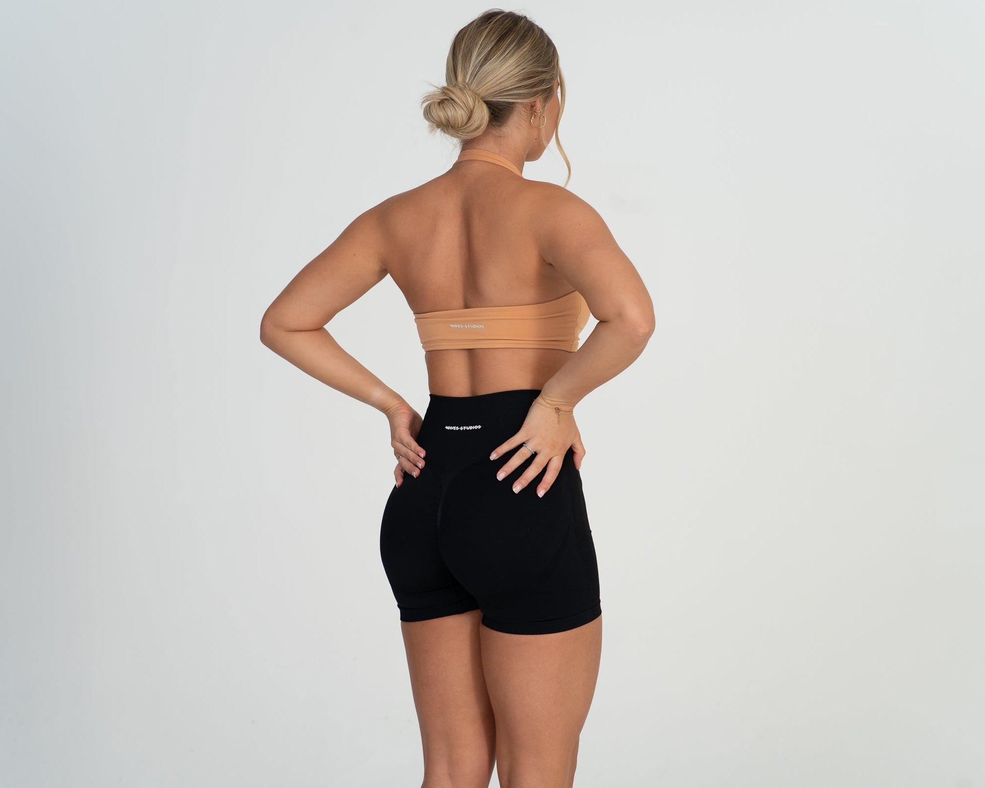 Halter V-neck Sports Bra