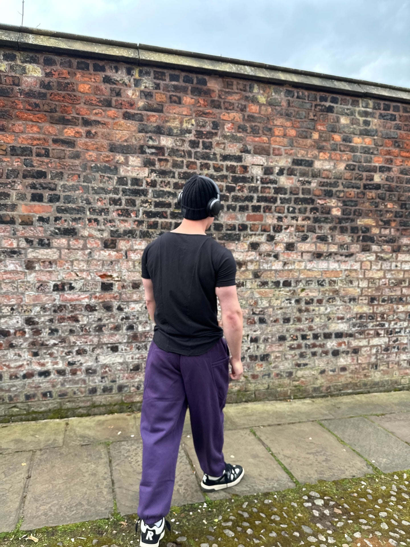 Sweatpants - Loose Cuffs