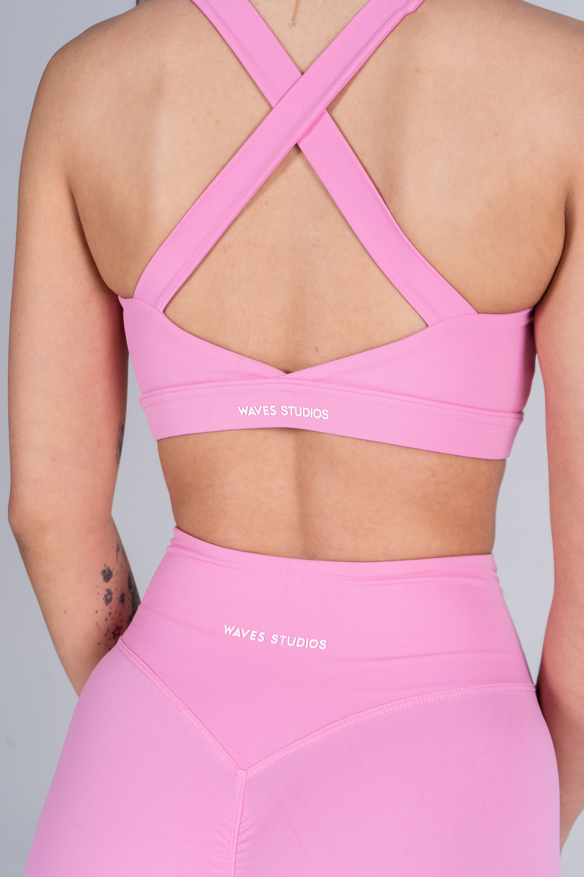 Freedom Invisible Scrunch Shorts