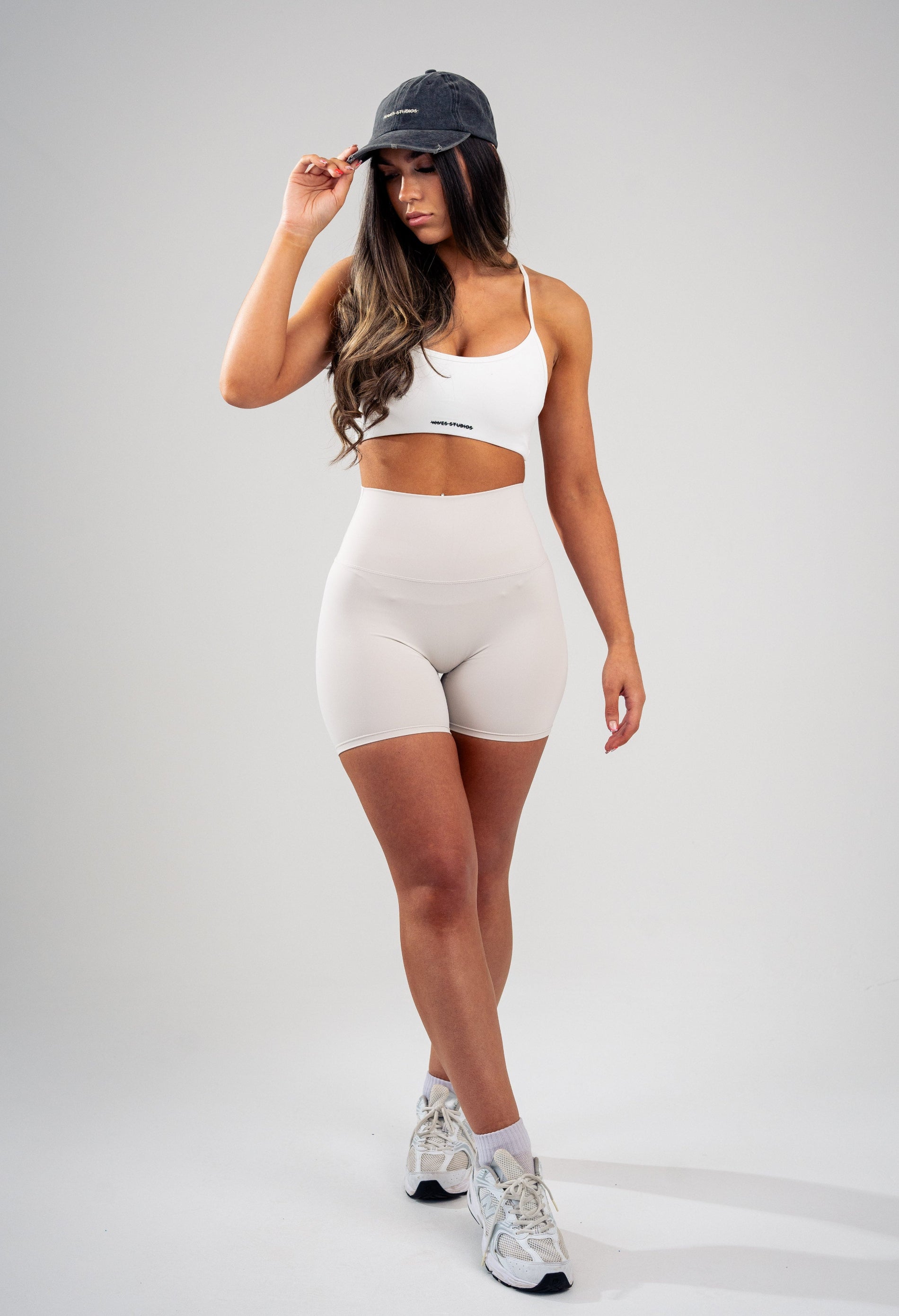 Seamless Scoop Neck Sports Bra