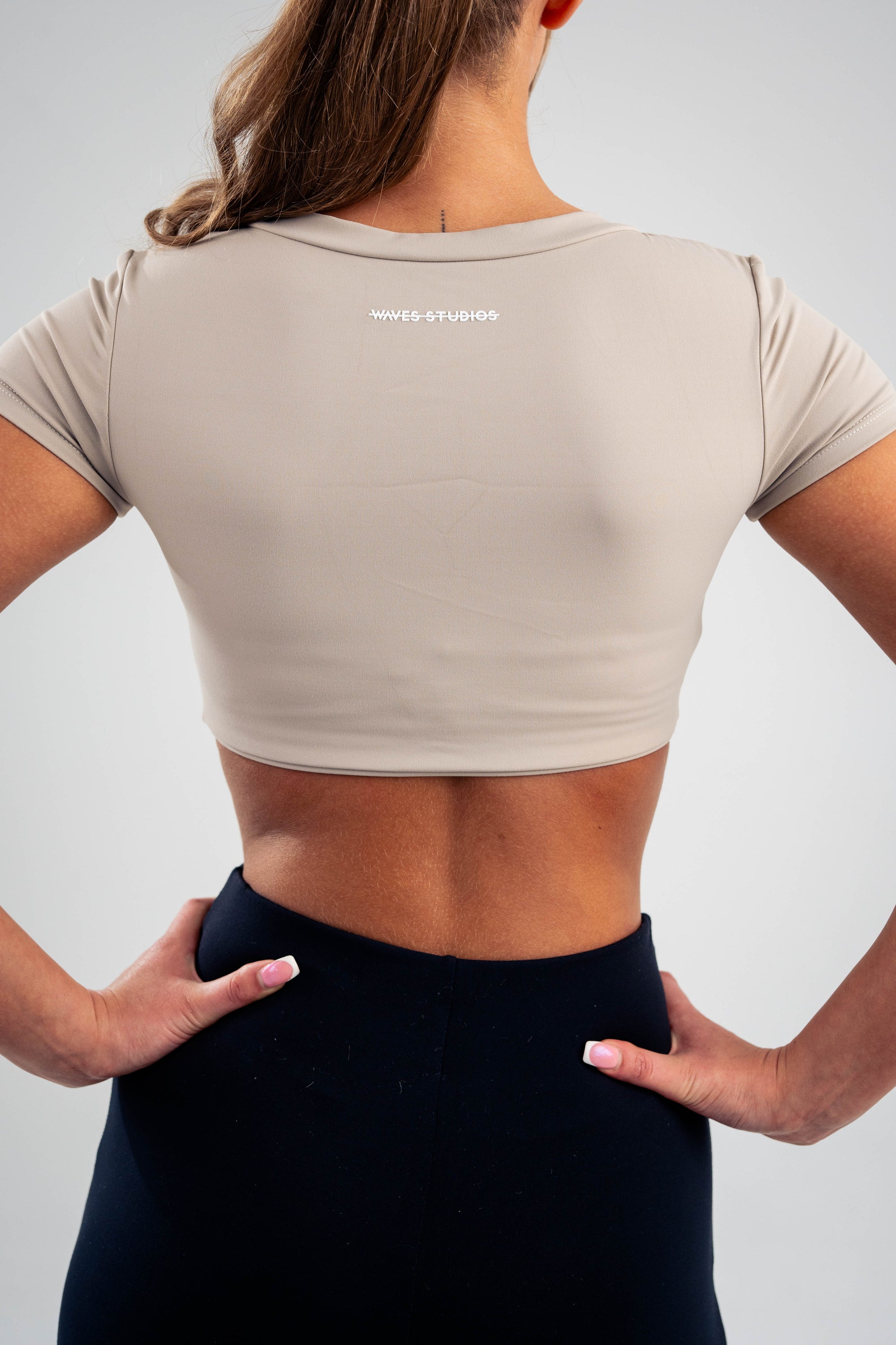 U-neck Sporty Crop Top