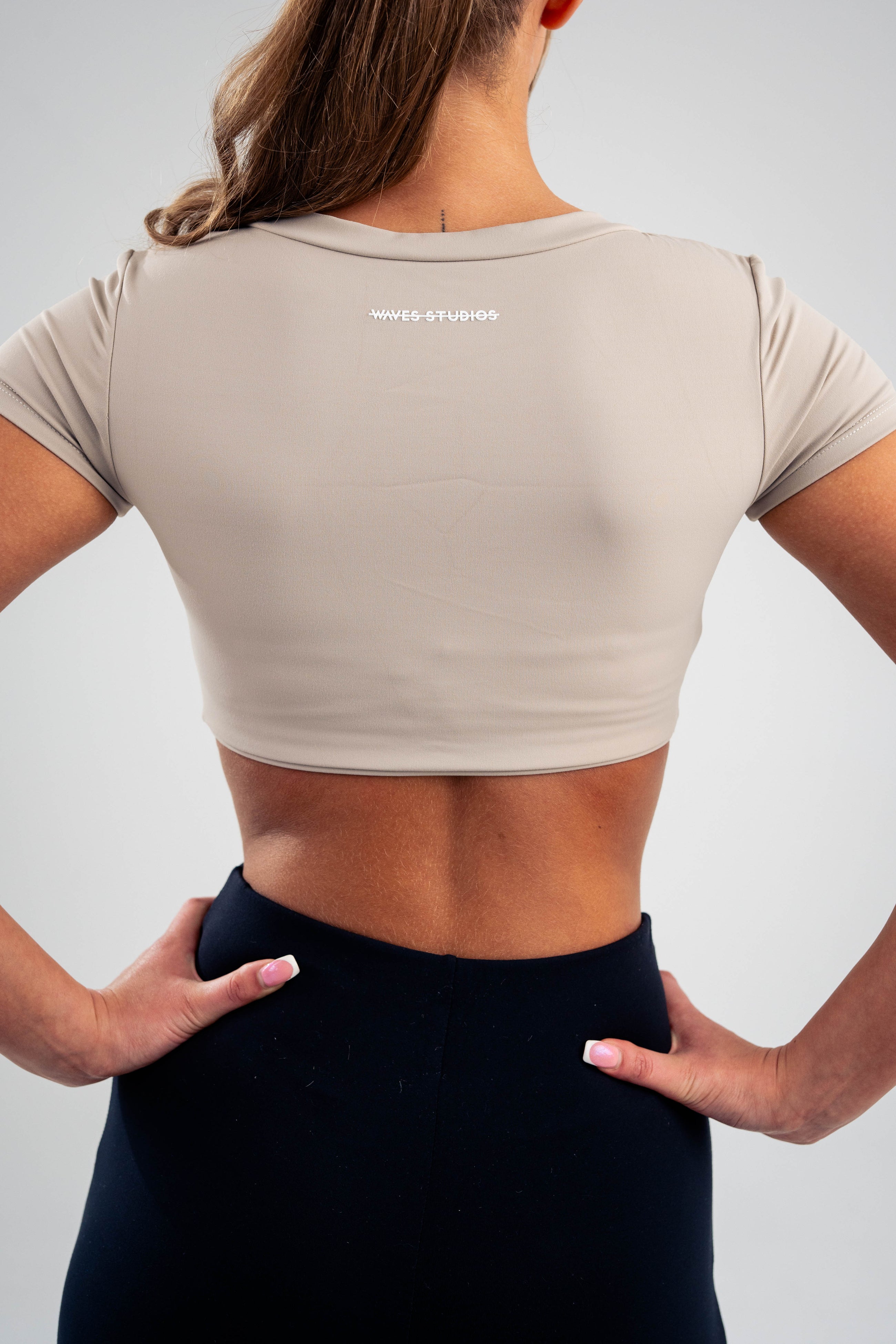 U-neck Sporty Crop Top