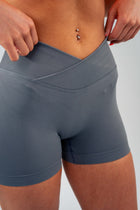 Crossover Seamless Scrunch Shorts