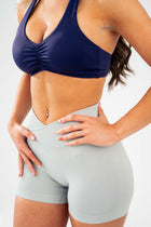Crossover Seamless Scrunch Shorts