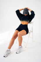 Crossover Seamless Scrunch Shorts