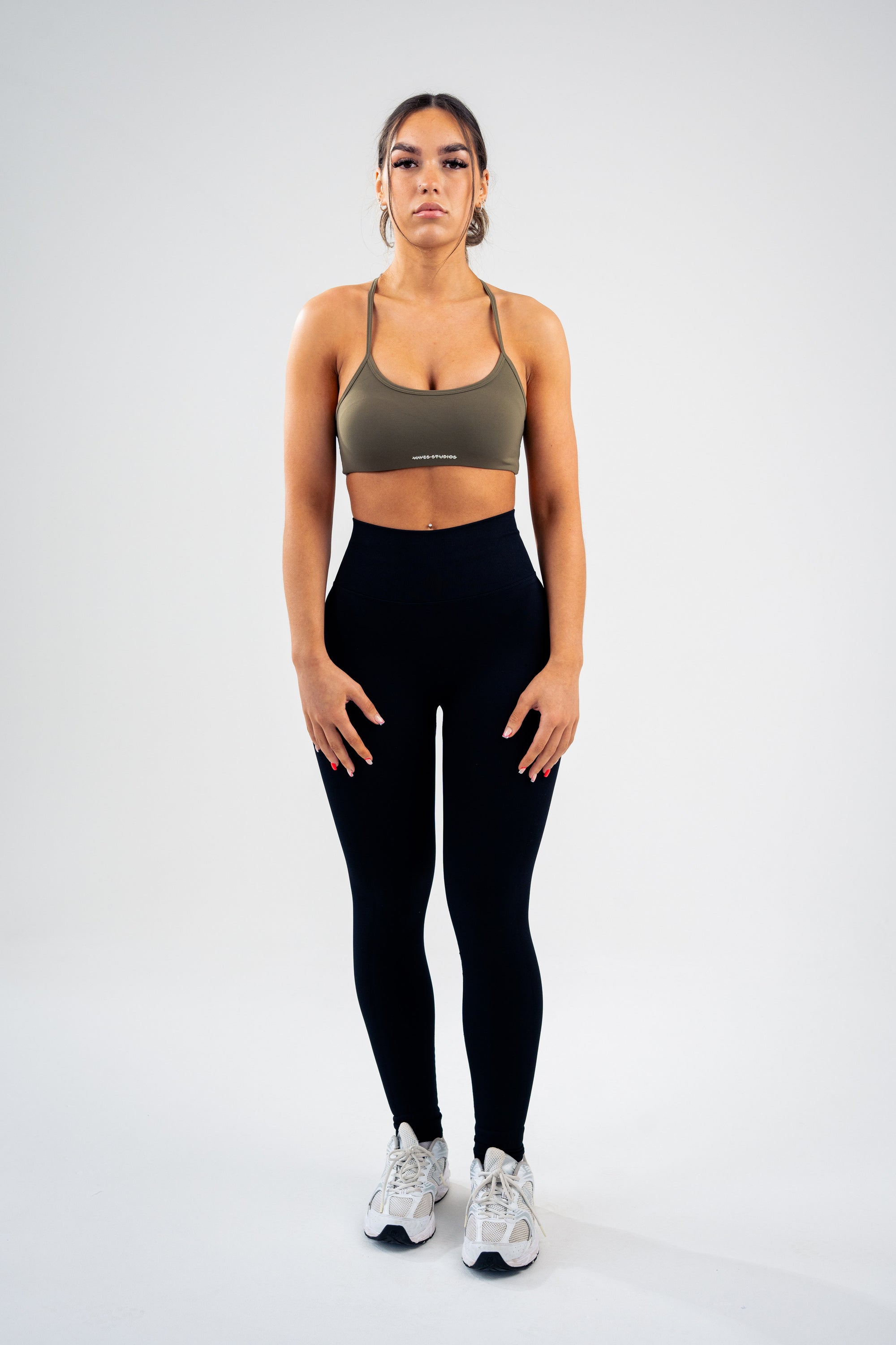 Seamless Scoop Neck Sports Bra
