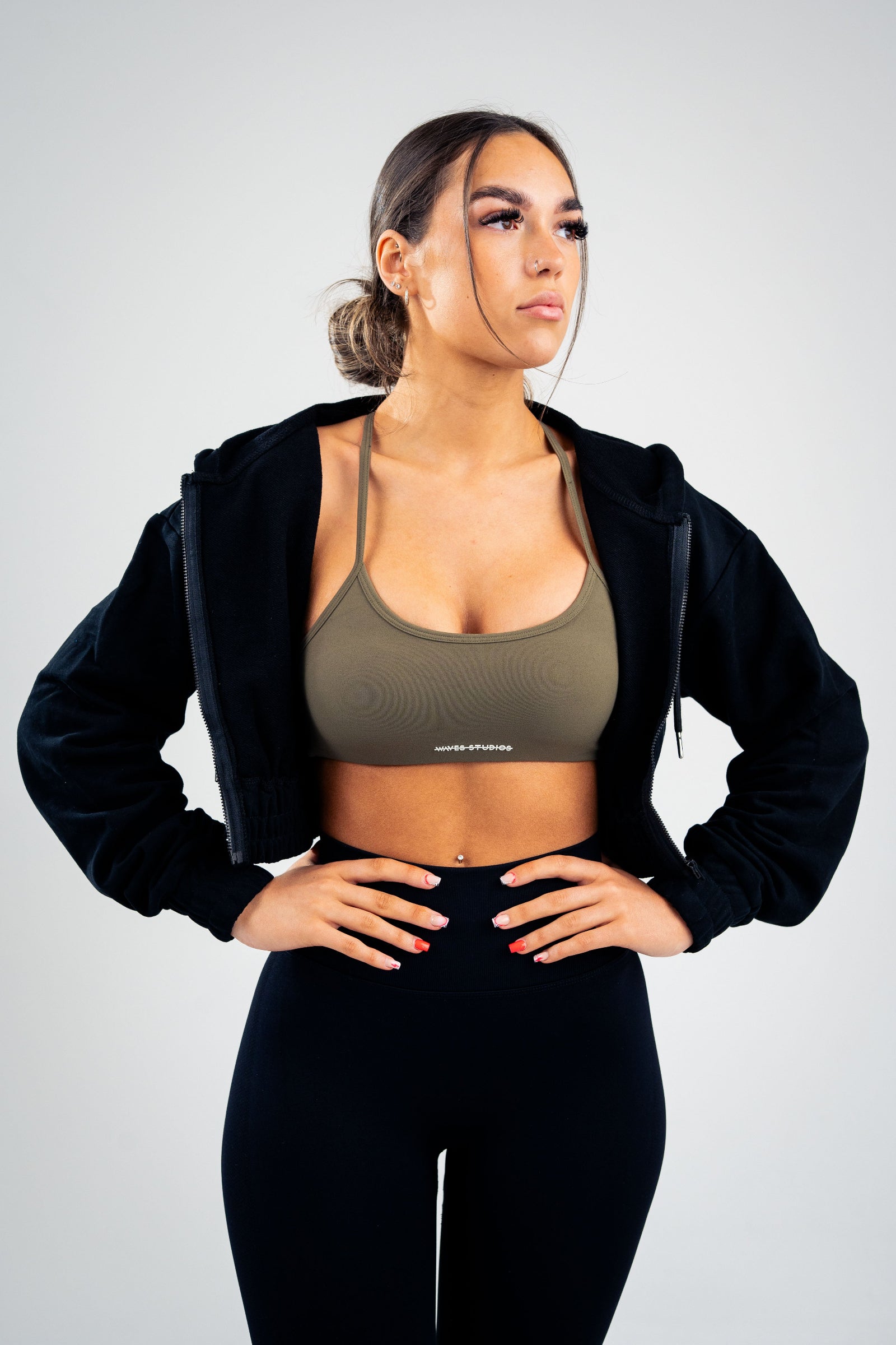Seamless Scoop Neck Sports Bra