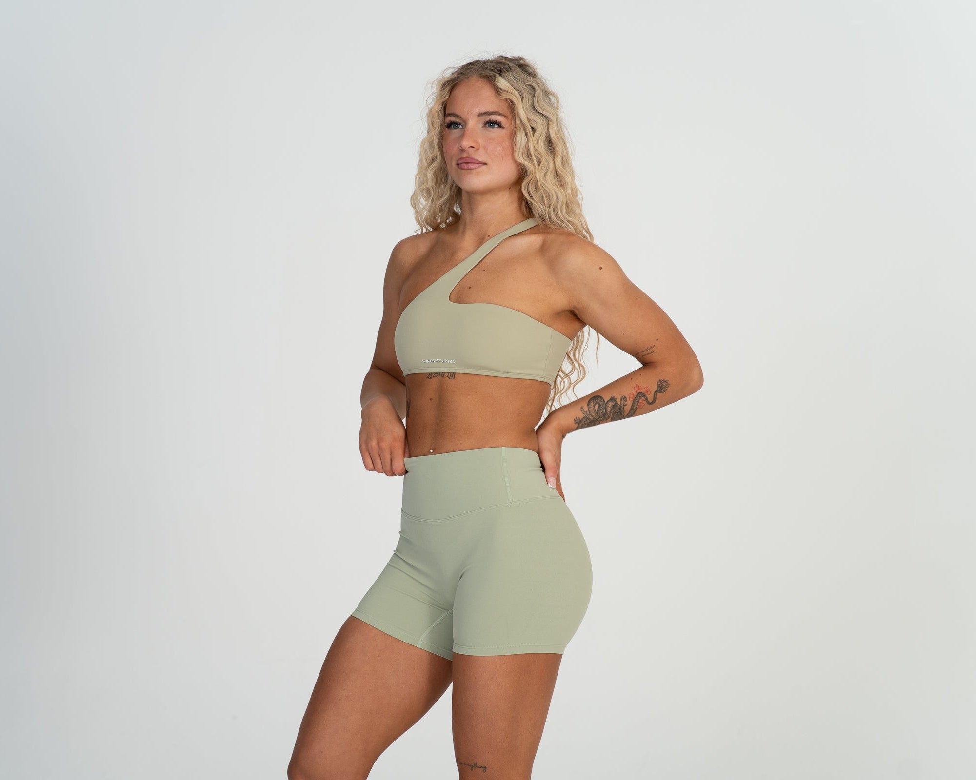 Freedom Invisible Scrunch Shorts